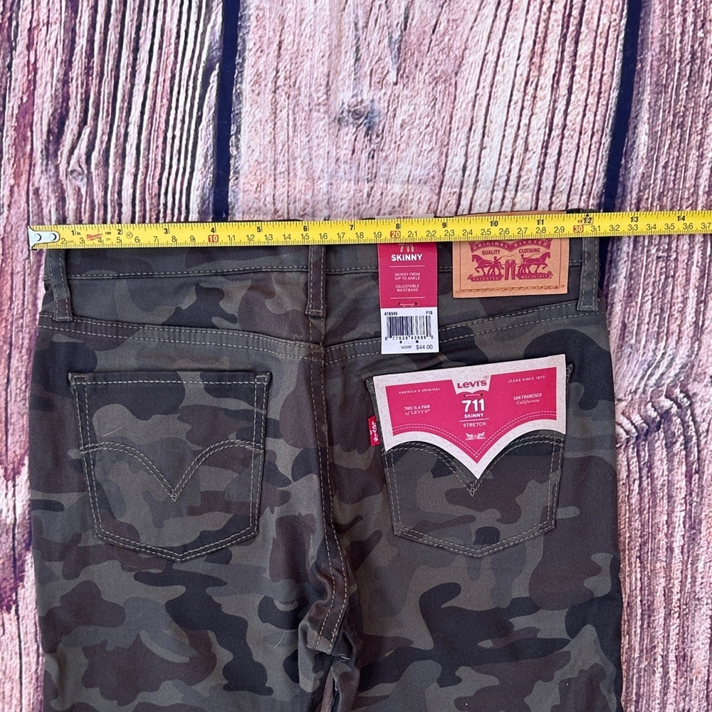 Levi's Kids Camouflage Jeans - Picture 6 of 7